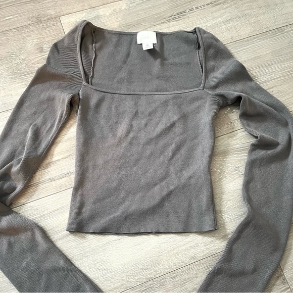 H&M Gray Square Neck Crop Top - Picture 1 of 5